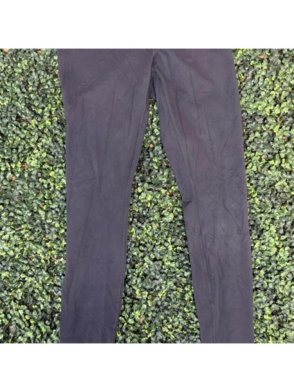 black Lululemon leggings womens size 6